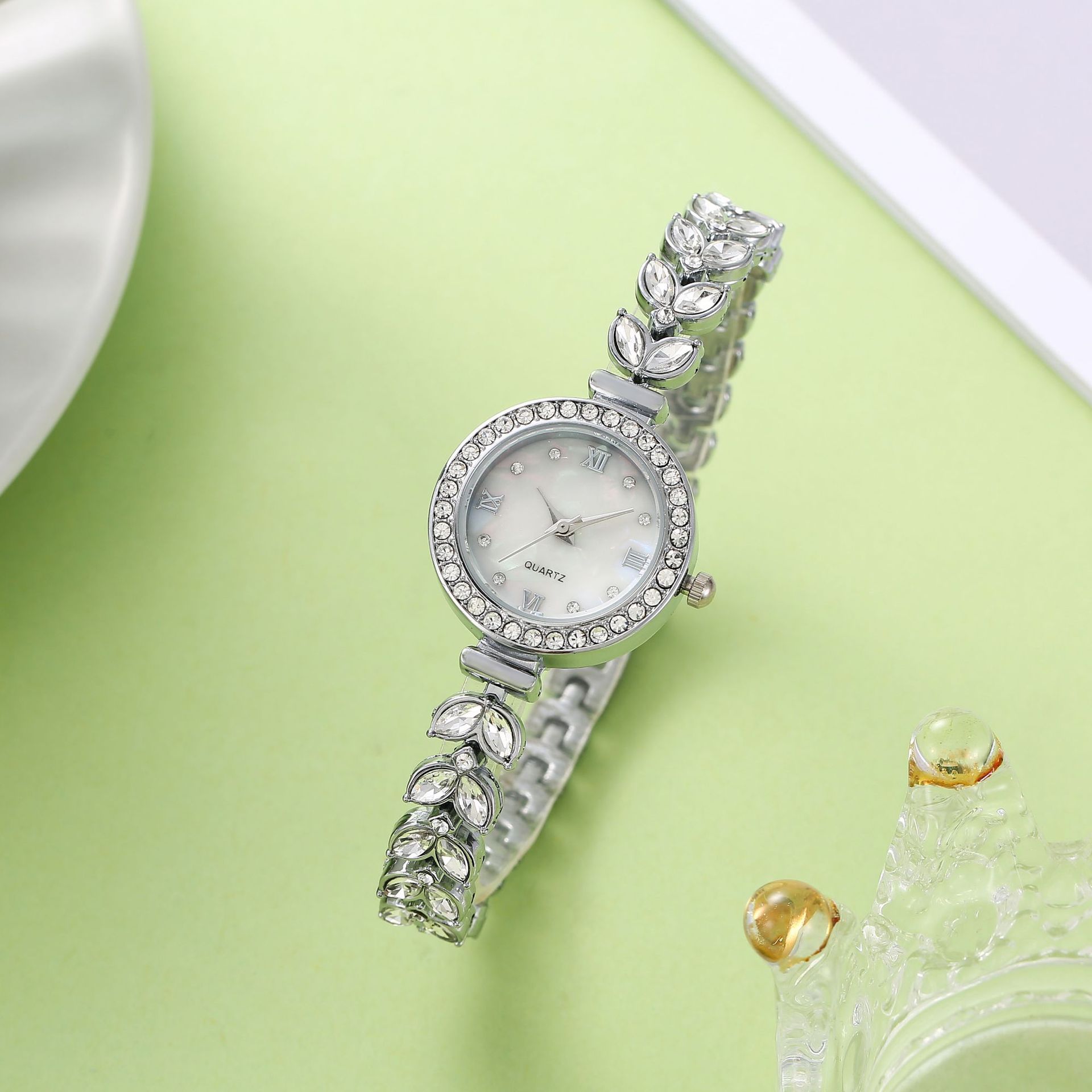 Luxury Watch Group - UTHAI W75 Meerjungfrau Damenuhr Licht Luxus
