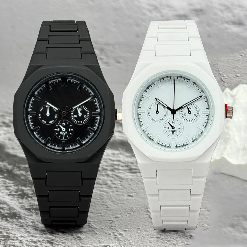 Luxury Watch Exhibition - Berühmte Marke, gefälschte Uhr mit drei
