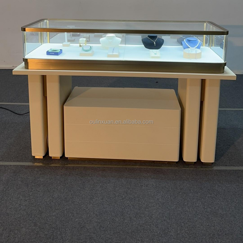 Maßgefertigter Edelstahl-Schmu – Luxury Watch Exhibition Bewertung und Preis