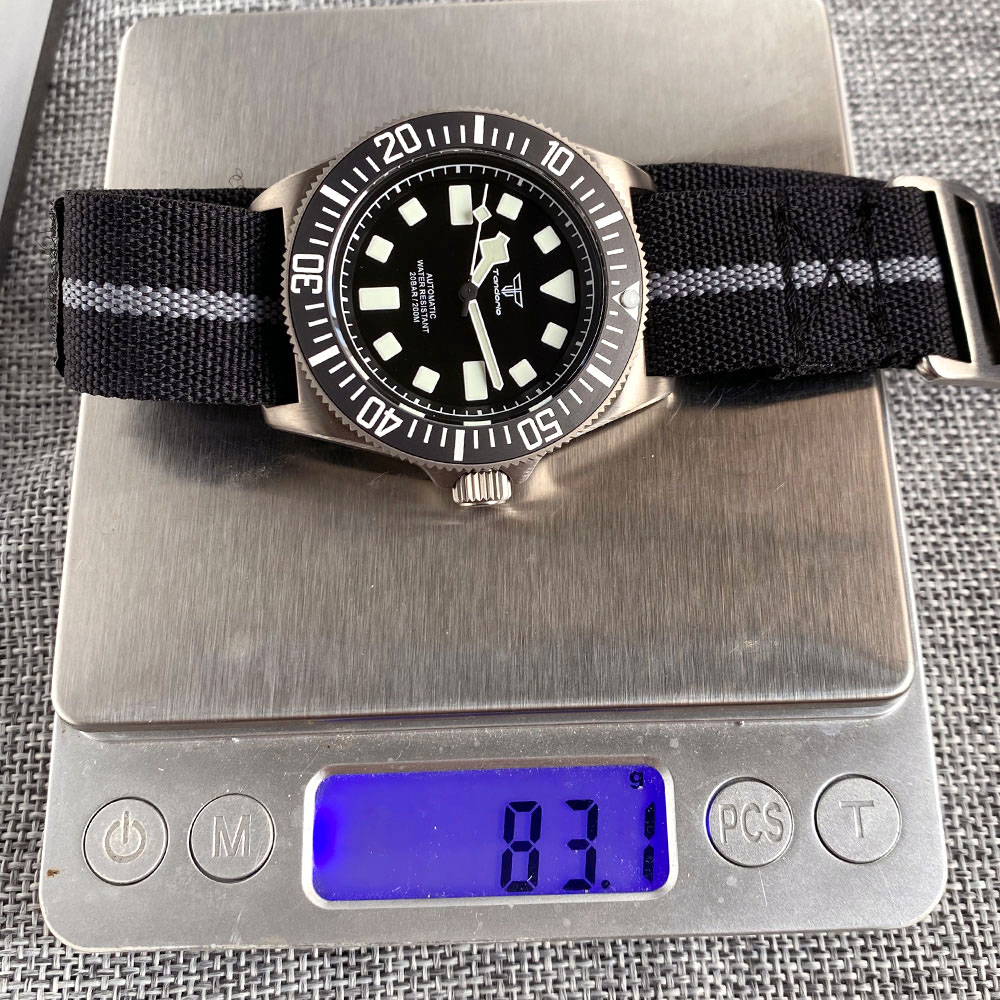 Titaniumgehäuse Tandorio 42mm  – Diver Watch 300M Bewertung und Preis